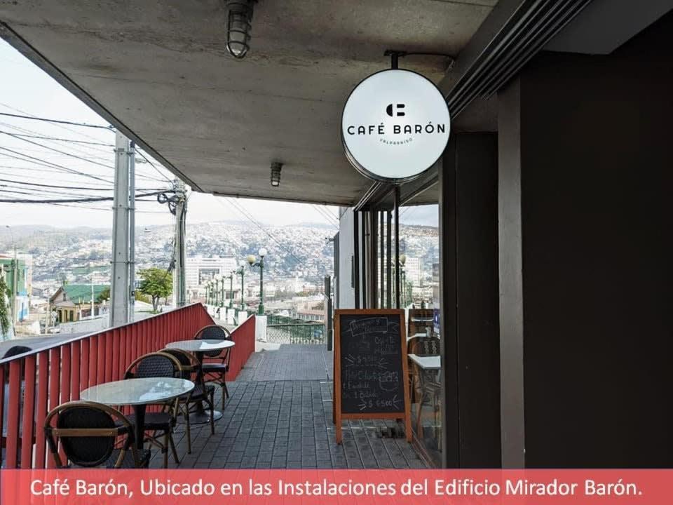 Hom I En Cerro Baron Comodo Loft Jardin, Estacionamiento 1709 Apartamento Valparaíso