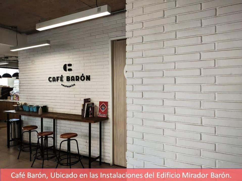 Hom I En Cerro Baron Comodo Loft Jardin, Estacionamiento 1709 Valparaíso