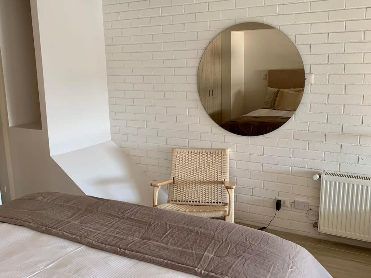 Hom I En Cerro Baron Comodo Loft Jardin, Estacionamiento 1709 Apartamento Valparaíso