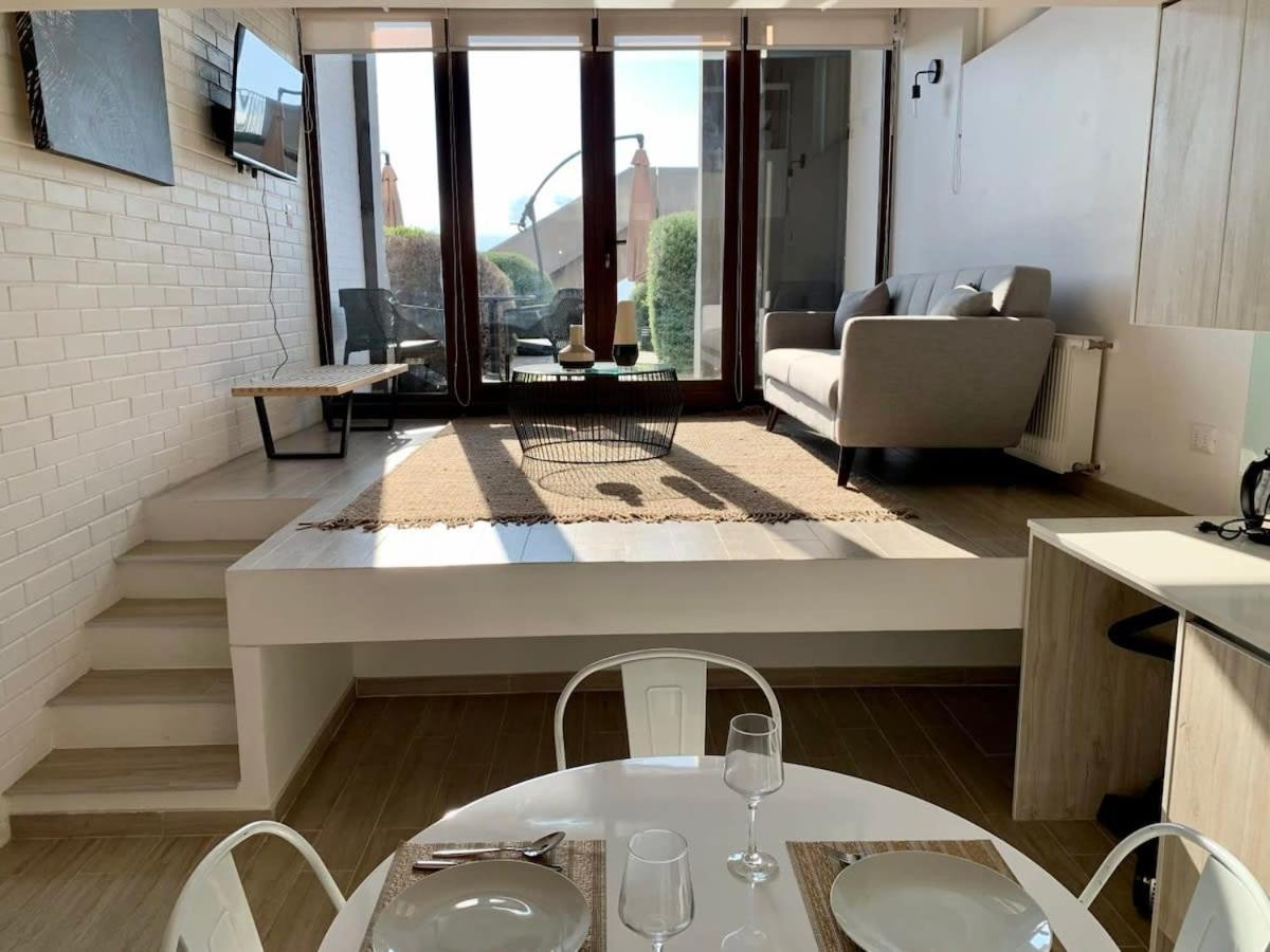 Comodo Loft De Lujo Con Jardín, Con Estacionamiento, Servicio Hom Apartamento